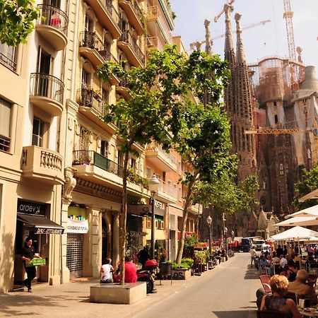 Gaudi Sagrada Familia Apartment Барселона Екстериор снимка