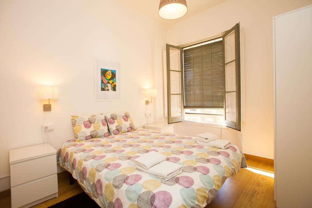 Gaudi Sagrada Familia Apartment Барселона Екстериор снимка