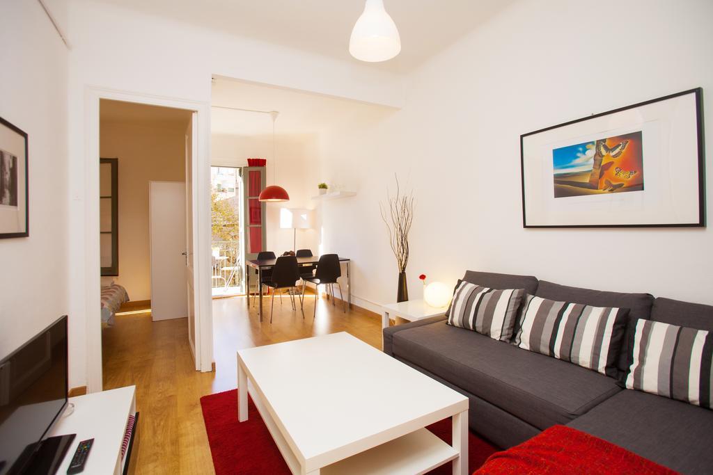 Gaudi Sagrada Familia Apartment Барселона Екстериор снимка