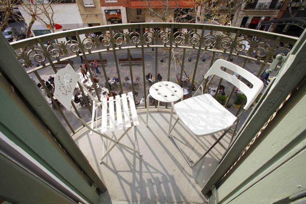Gaudi Sagrada Familia Apartment Барселона Стая снимка