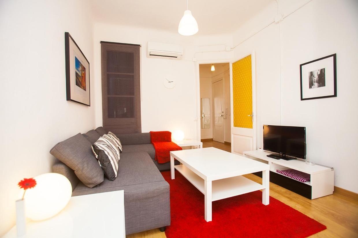 Gaudi Sagrada Familia Apartment Барселона Екстериор снимка