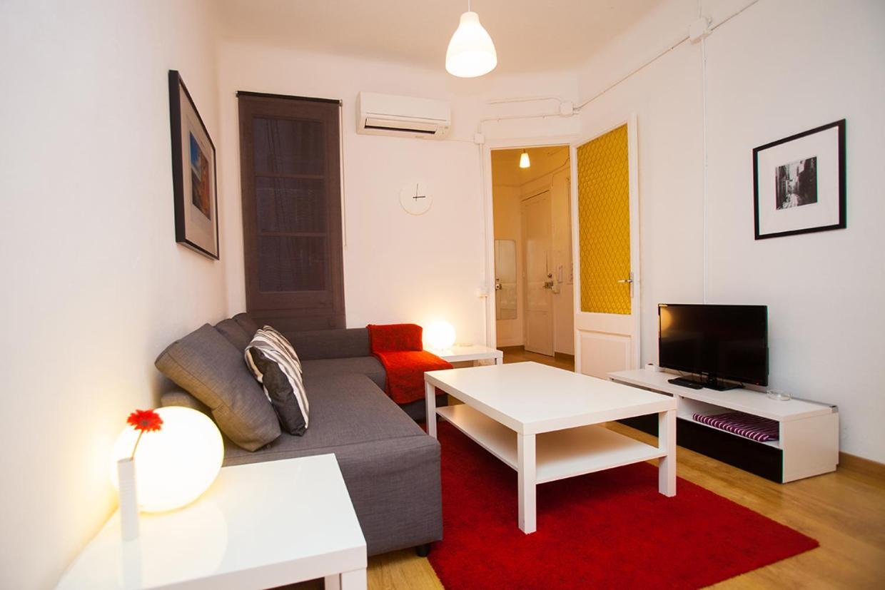 Gaudi Sagrada Familia Apartment Барселона Екстериор снимка