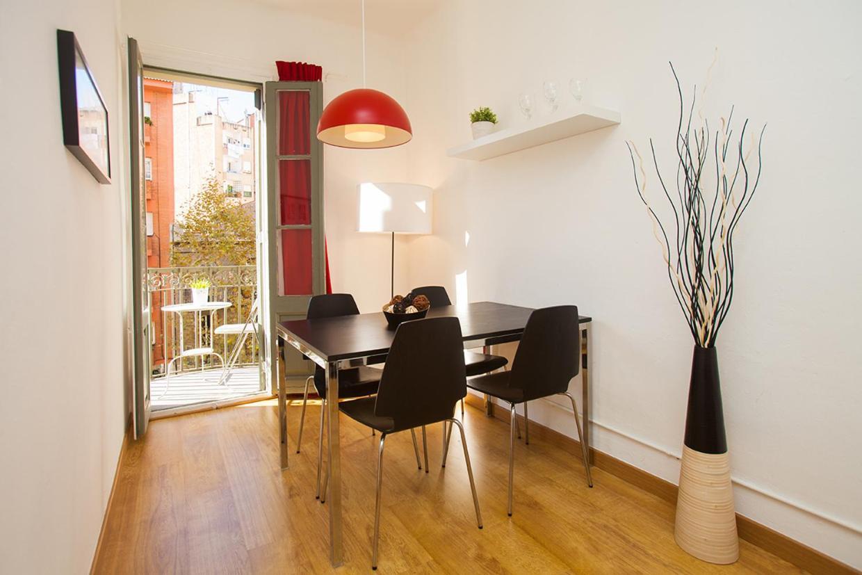 Gaudi Sagrada Familia Apartment Барселона Екстериор снимка