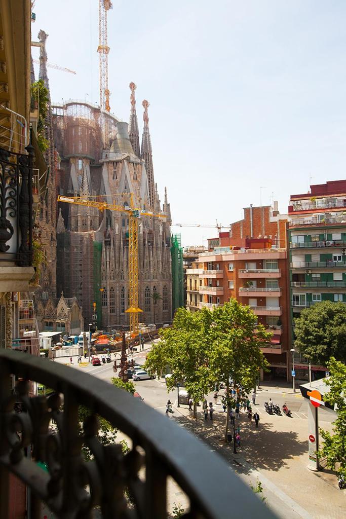 Gaudi Sagrada Familia Apartment Барселона Екстериор снимка
