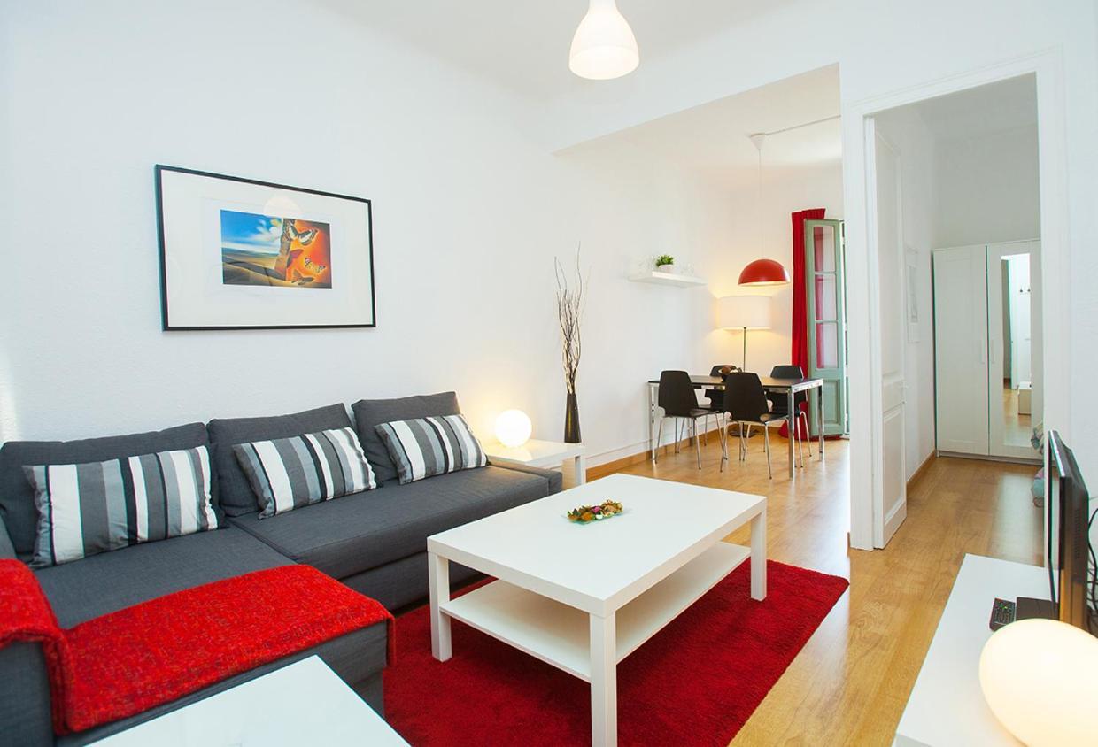 Gaudi Sagrada Familia Apartment Барселона Екстериор снимка