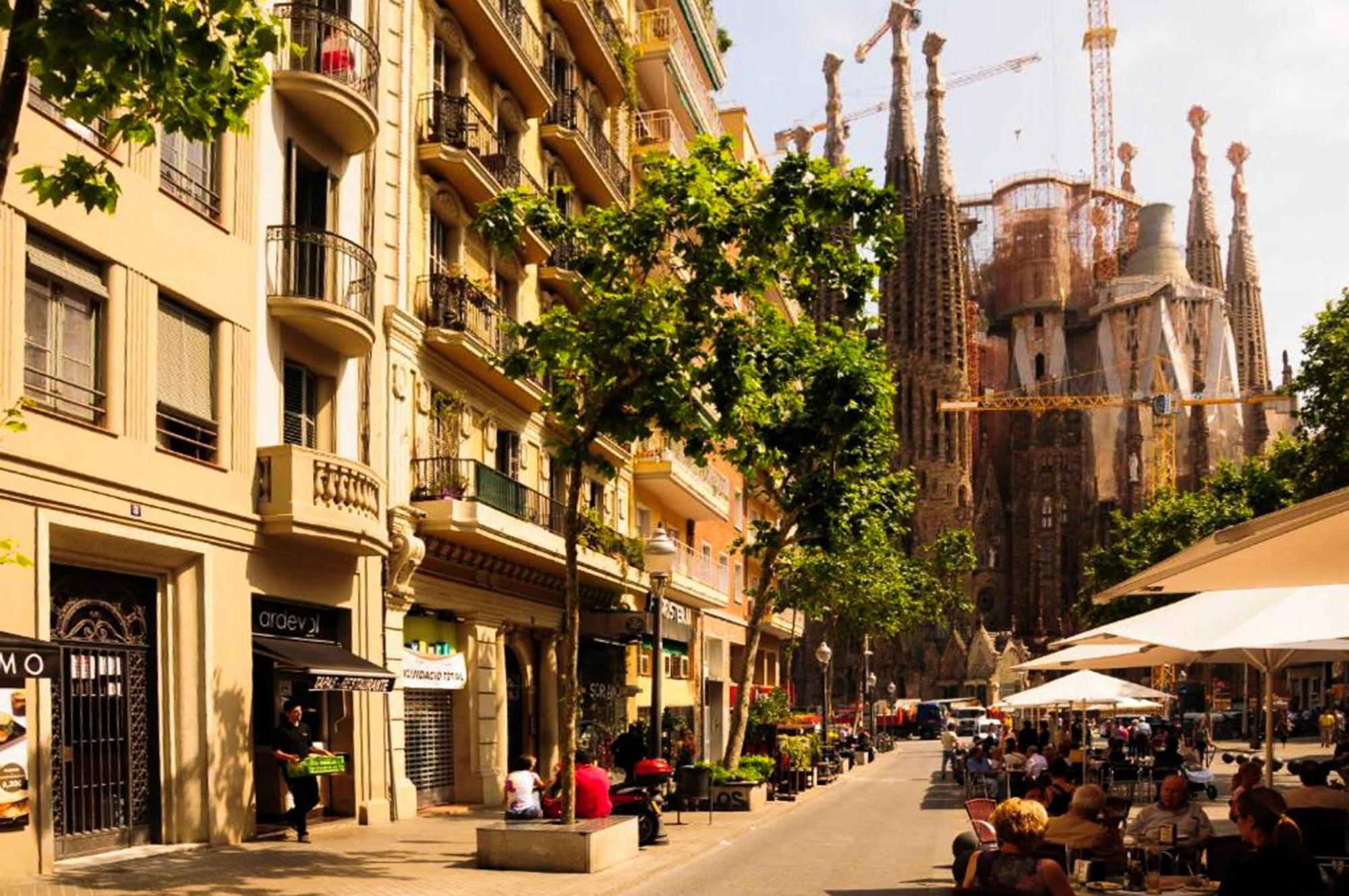 Gaudi Sagrada Familia Apartment Барселона Екстериор снимка