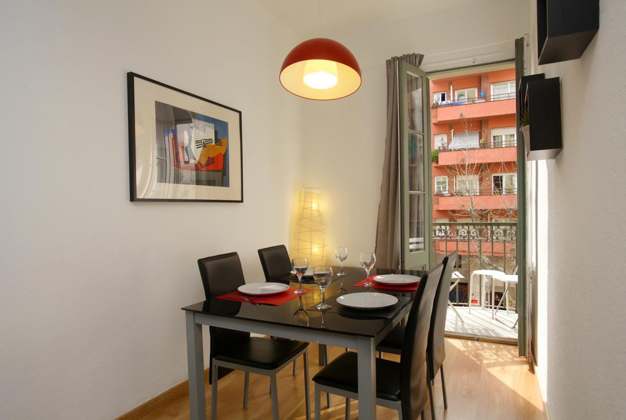 Gaudi Sagrada Familia Apartment Барселона Стая снимка